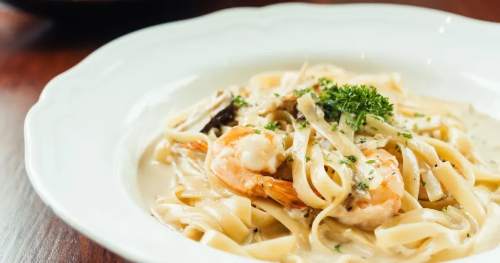 seafood alfredo